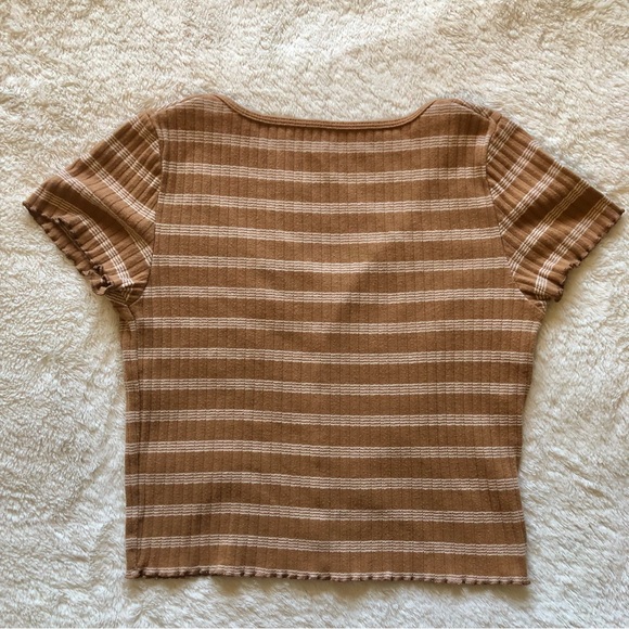 AE snap buttoned cropped shirt. - Picture 6 of 8